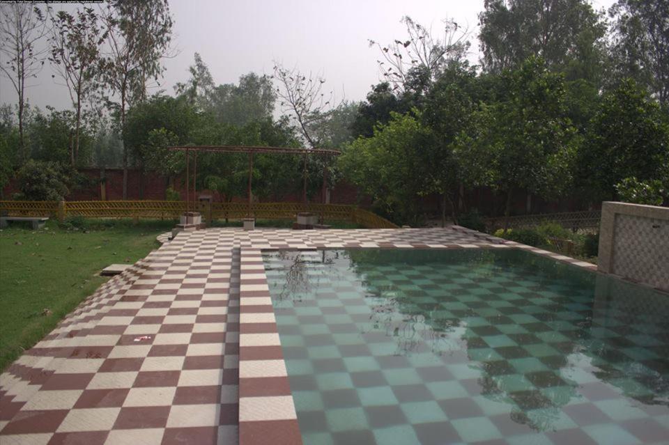 Kajipuria Resort Gajraula エクステリア 写真